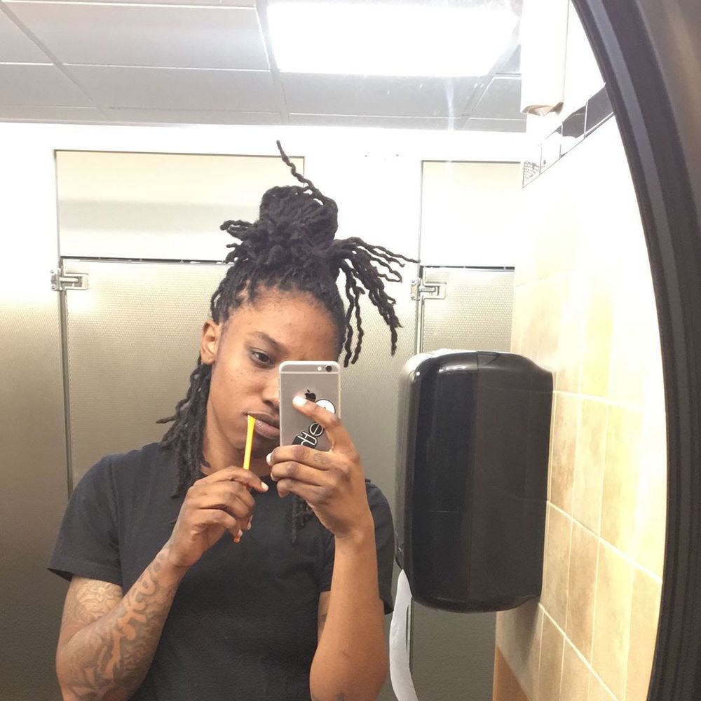 Meet your Posher, Aisha